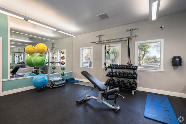 Fitness Center - Hidden Creek