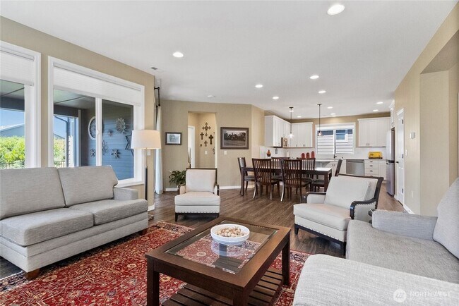 Photo - 14808 182nd Ave E