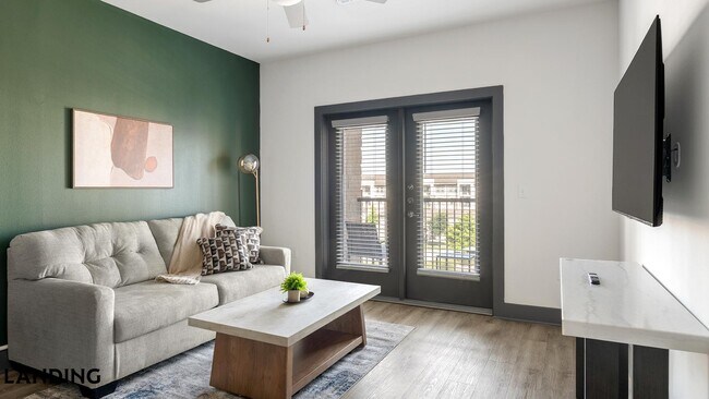 Photo - 551 Crossroads Pkwy Unit 8304