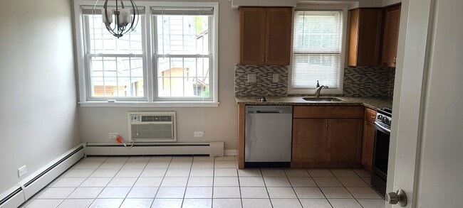 Photo - 1500 W Touhy Ave Unit 2