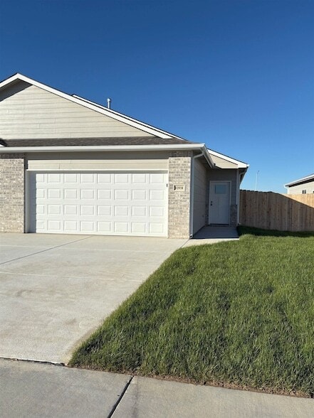 Building Photo - 12938 E Blake St