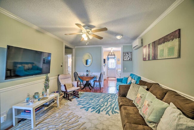 Building Photo - 8320 Bayside Rd Unit ID1386082P