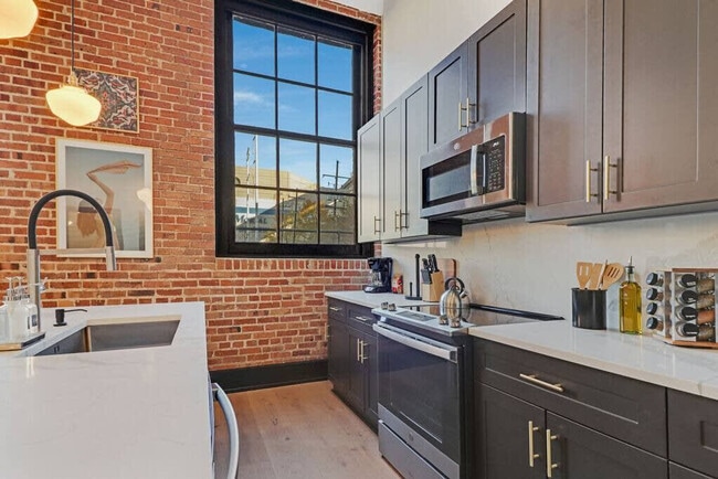 Photo - 1148 S Peters St Unit SI ID1268760P