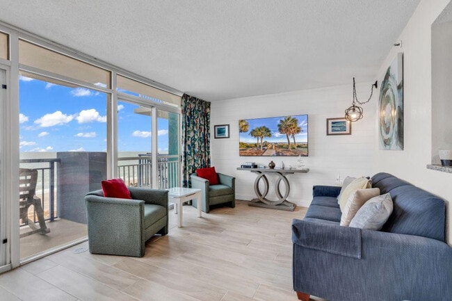 Building Photo - 1700 N Ocean Blvd Unit ID1267011P