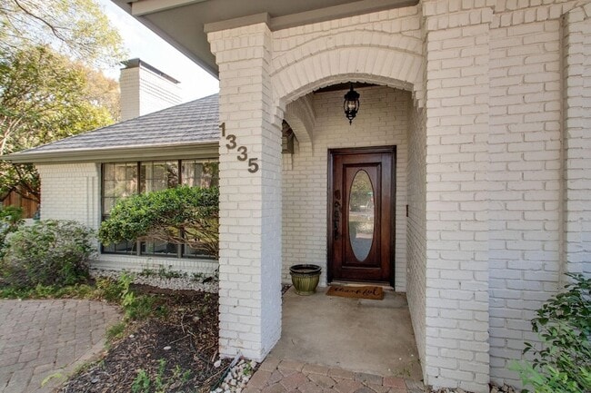Photo - 1335 Glen Cove