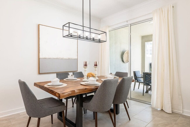 Photo - 1088 Leader St Unit ID1280805P