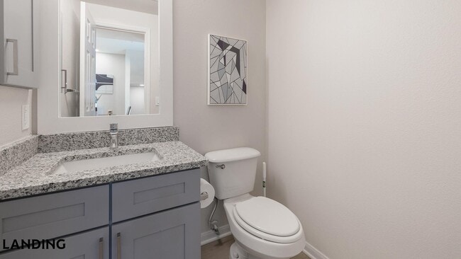 Building Photo - 3232 N Garland Ave Unit 3-27LW