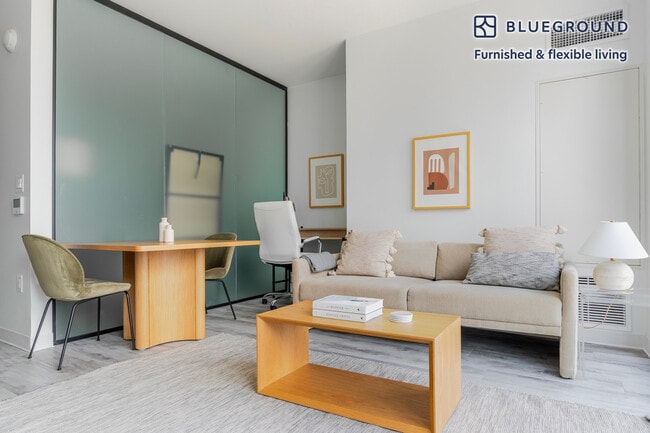 Photo - 501 Brazos St Unit FL18-ID332