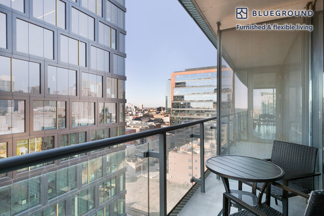 Photo - 730 W Couch Pl Unit FL12-ID1367