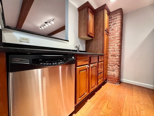 Photo - 4 Bishop St Unit G11