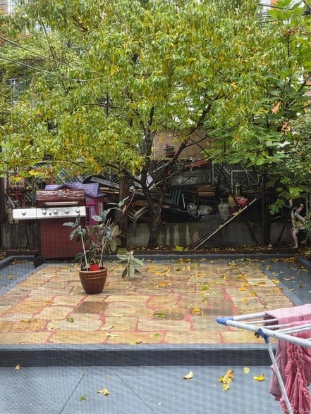 Photo - 60-71 70th Ave