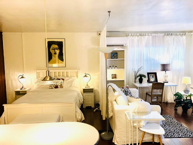 Photo - 4136 Beach Dr SW Unit ID1293683P