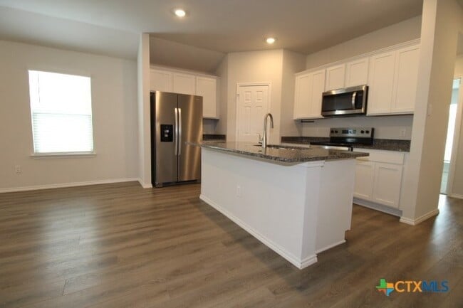 Photo - 2466 Bee Crk Dr