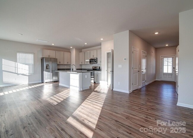 Photo - 154 Almaden St