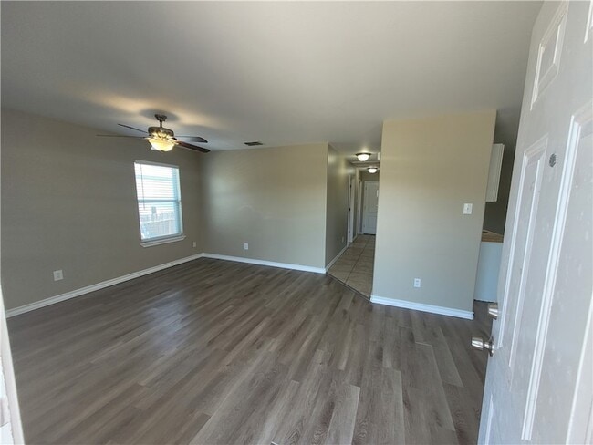 Photo - 508 Lakeside Dr