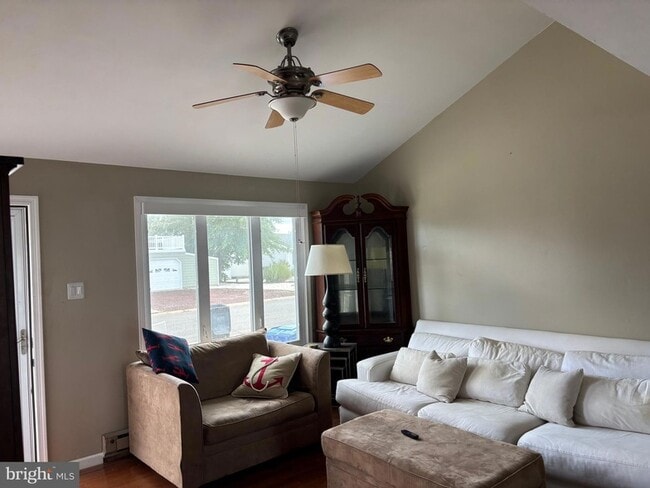 Photo - 156 Rodman Dr