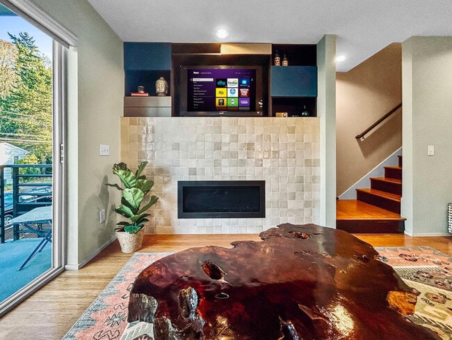 Building Photo - 2445A 55th Ave SW Unit ID1054557P