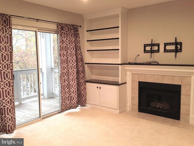 Photo - 20311 Beechwood Terrace Unit 200