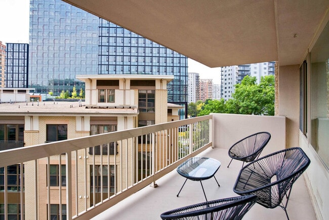 Photo - 1600 S Eads St Unit FL5-ID1022421P