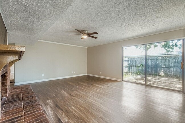 Photo - 9117 Fairmont Cir