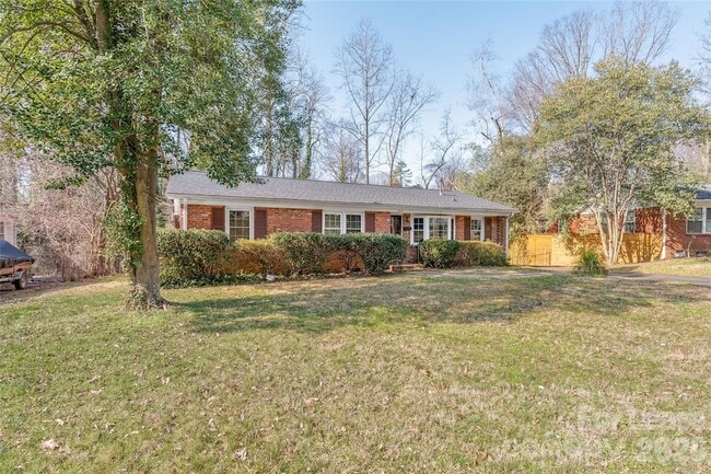Photo - 4914 Kistler Ave
