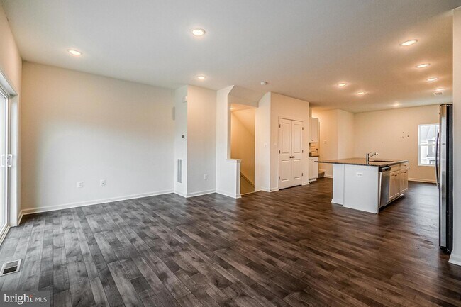 Photo - 2609 Grey Wolf Ln