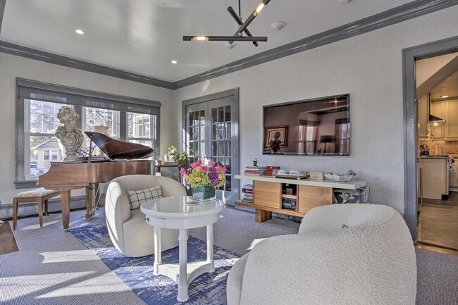 Photo - 257 Elm Ave Unit ID1300405P