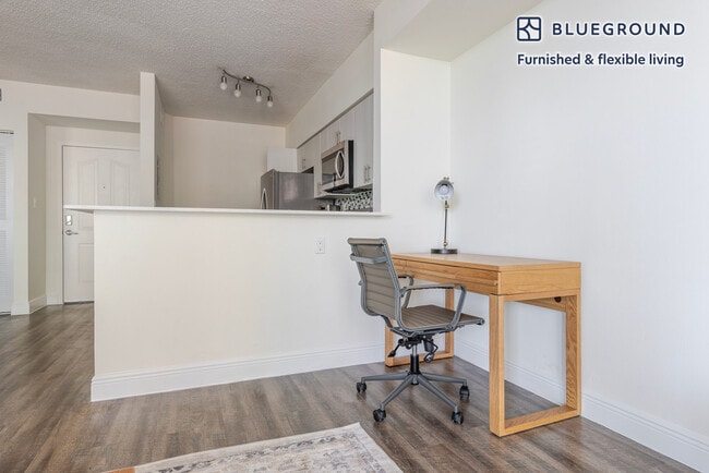 Photo - 16900 N Bay Rd Unit FL8-ID168