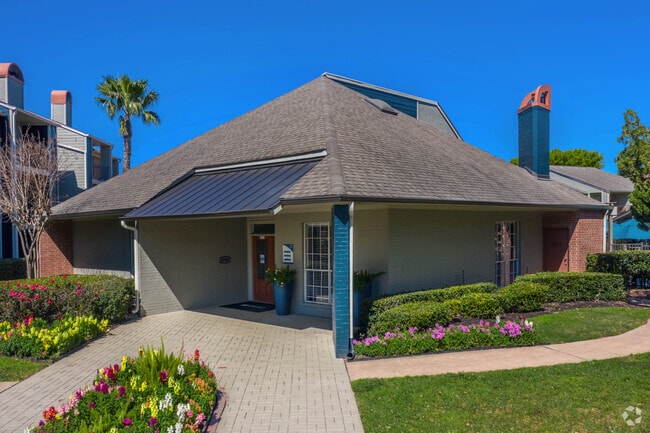 Leasing Office - Westmount at Copper Mill Apartments