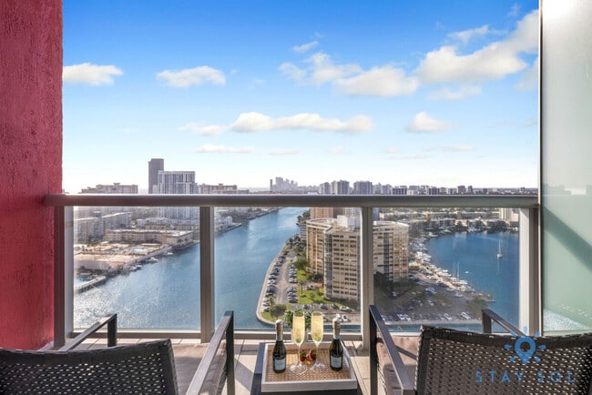 Building Photo - 2602 E Hallandale Beach Blvd Unit ID1227358P