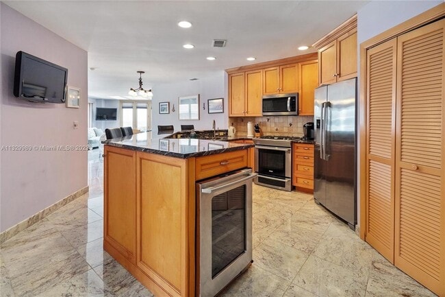 Building Photo - 900 Ocean Ave Unit 108