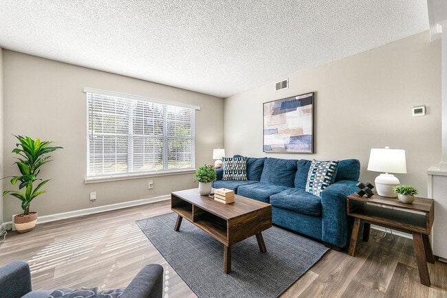 Building Photo - 987 Collier Rd NW Unit ID1388425P