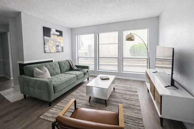 Photo - 505 N Rock Rd Unit SI ID1534944P