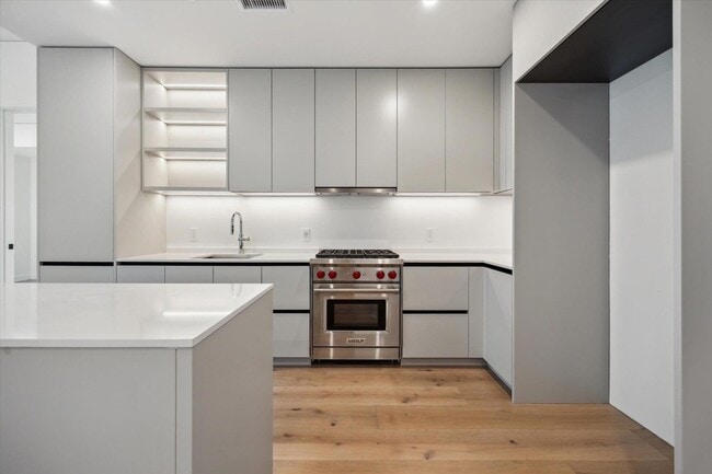 Photo - 610 Davis St Unit 2304