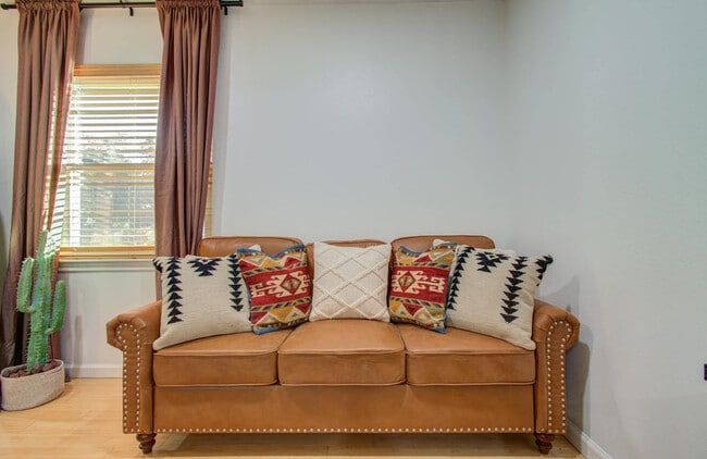 Building Photo - 9614 Springmont Dr Unit ID1042671P