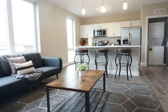 Building Photo - 140 Pearl St Unit SI ID1470155P