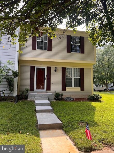 Building Photo - 13 Dinsdale Ct