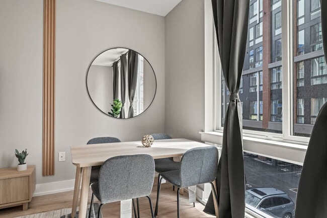 Photo - 916 N Delaware Ave Unit ID1055902P