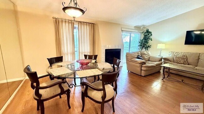 Photo - 4601 Carmen Ave