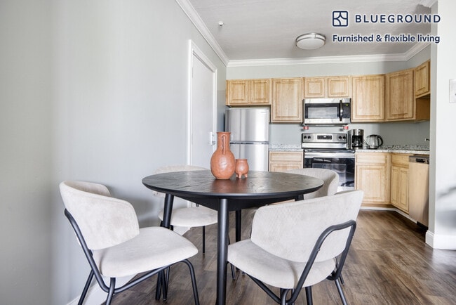 Photo - 30 Iroquois St Unit FL1-ID651