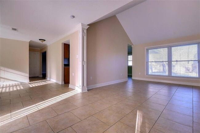 Photo - 117 Devereux Drive
