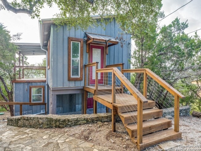 Building Photo - 238 Ledgeview Dr