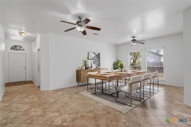 Photo - 204 Mallard Cove