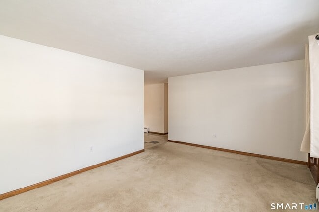 Photo - 17 Howard St