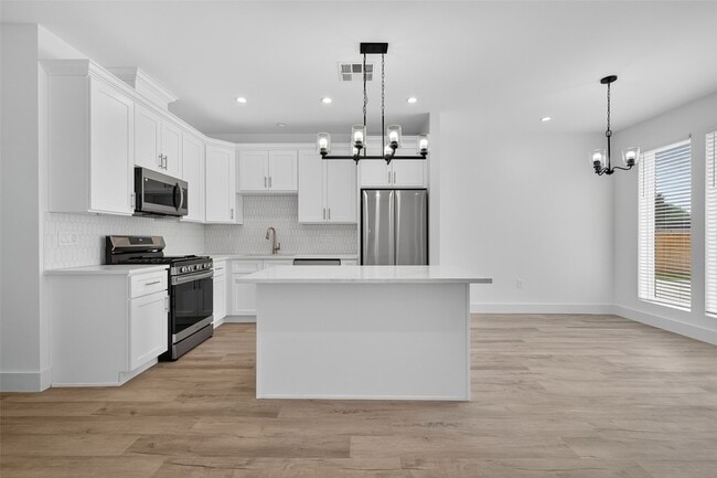 Photo - 5027 Willow Glen Dr Unit A