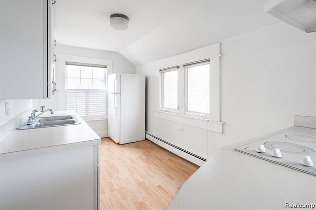 Photo - 2716 Van Alstyne St Unit Upper