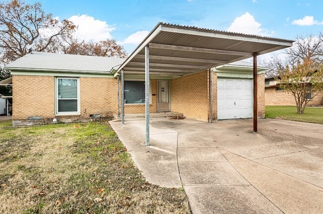 Photo - 3311 Tooms St