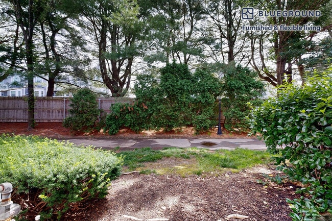 Photo - 100 Court N Dr Unit FL1-ID2416A