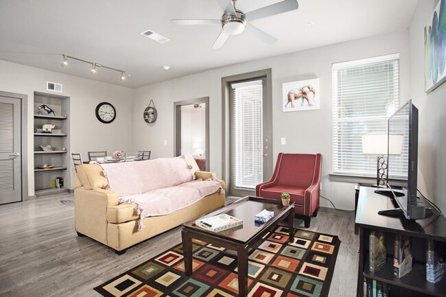 Photo - 1905 Canterbury St Unit SI ID1359159P