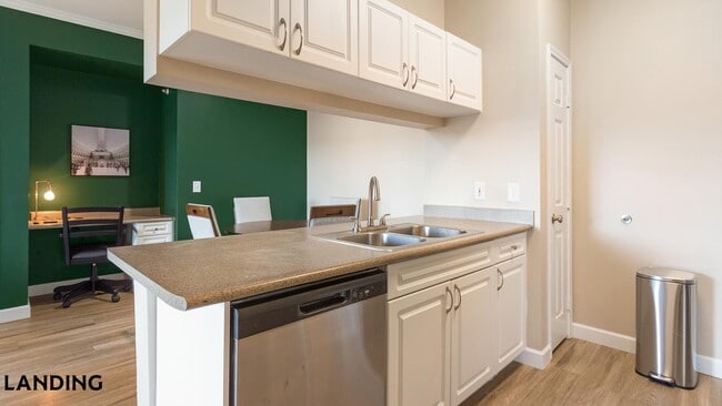 Photo - 3505 S Nelson Cir Unit 02-304